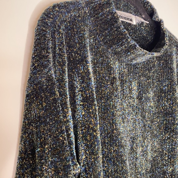 Sweater by Contempo Casuals - Picture 2 of 10